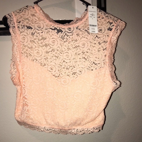 Sleeveless Lace Crop Top - Picture 1 of 2
